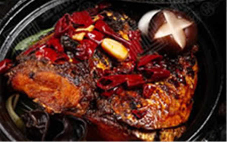 “砂锅炖牛肉和砂锅鱼头”这两个家常做法想知道吗？