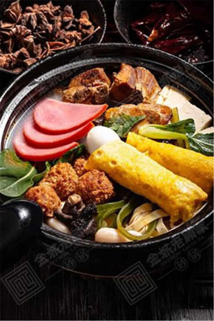老顾家砂锅的手工蛋饺，推荐指数五颗星！